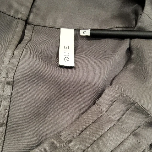 Anthropologie Sine Bow Tie Dark Gray Top - Size 12 - Picture 6 of 8